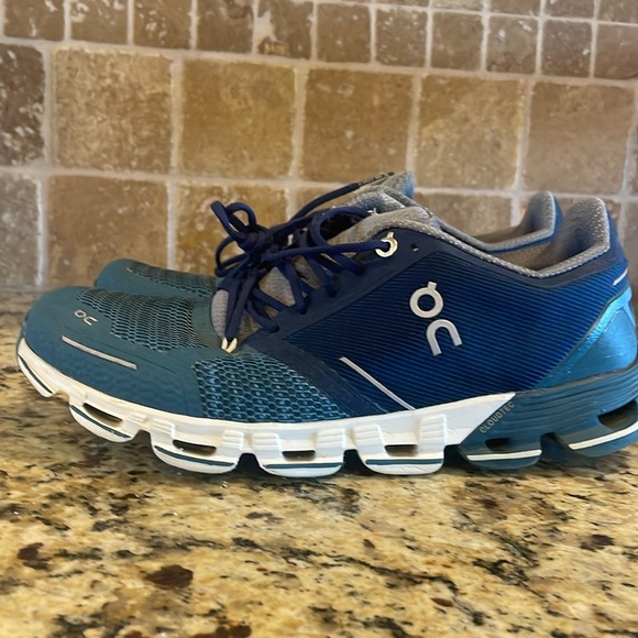 OnCLOUD Cloudflyer women’s running shoe - Picture 4 of 4